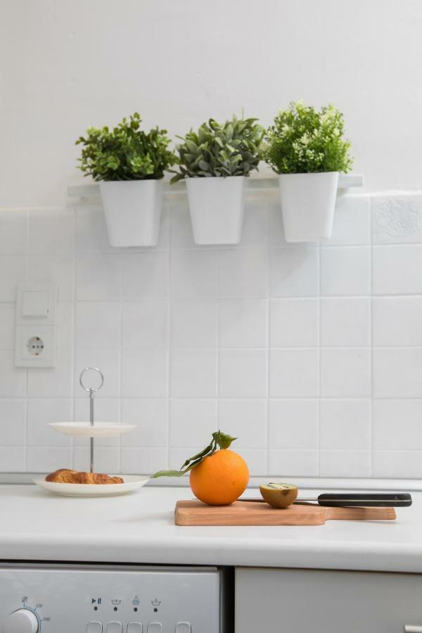 Avenue Apartment *