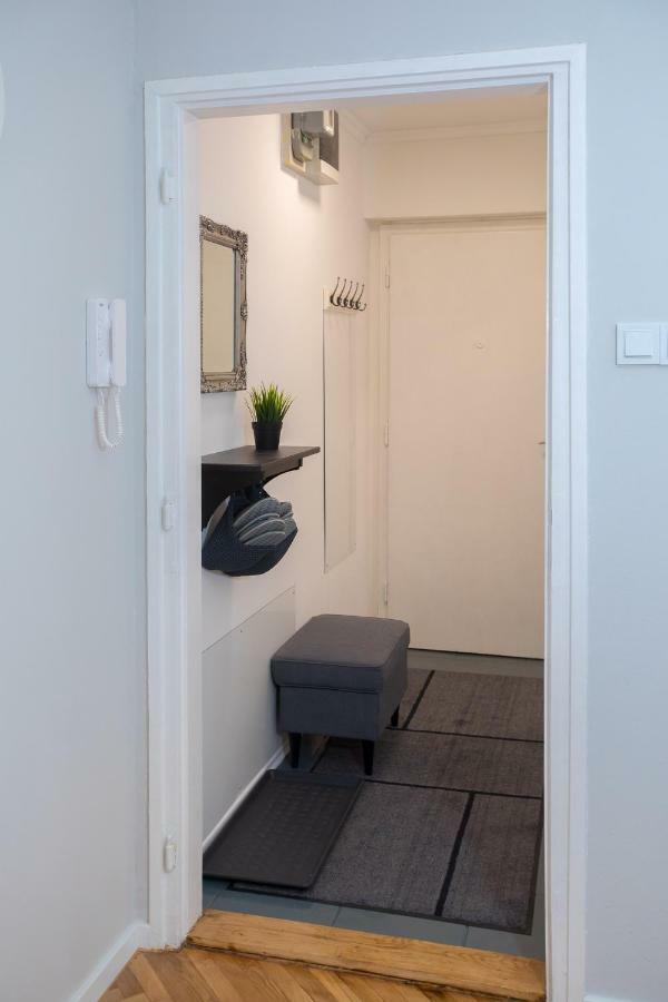 Avenue Apartment